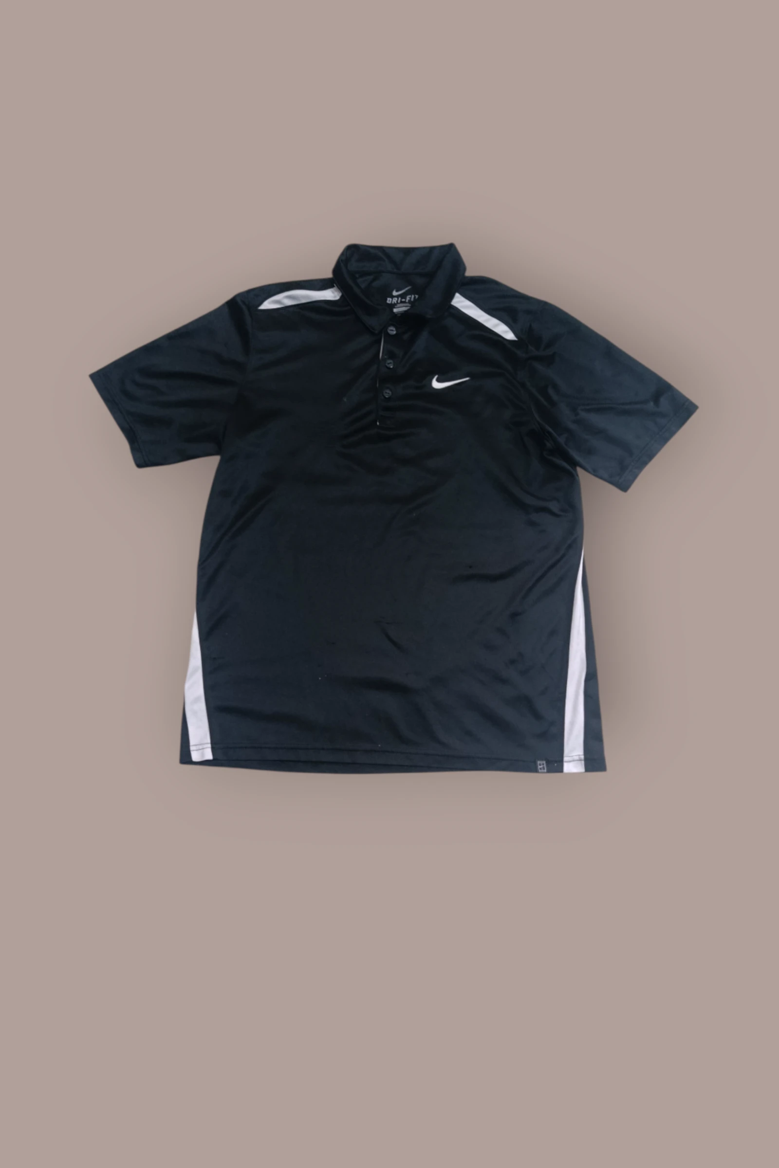 | Polo Nike Dri-Fit Hombre | Color Negro | Manga Corta | Logo Bordado | Talla M |